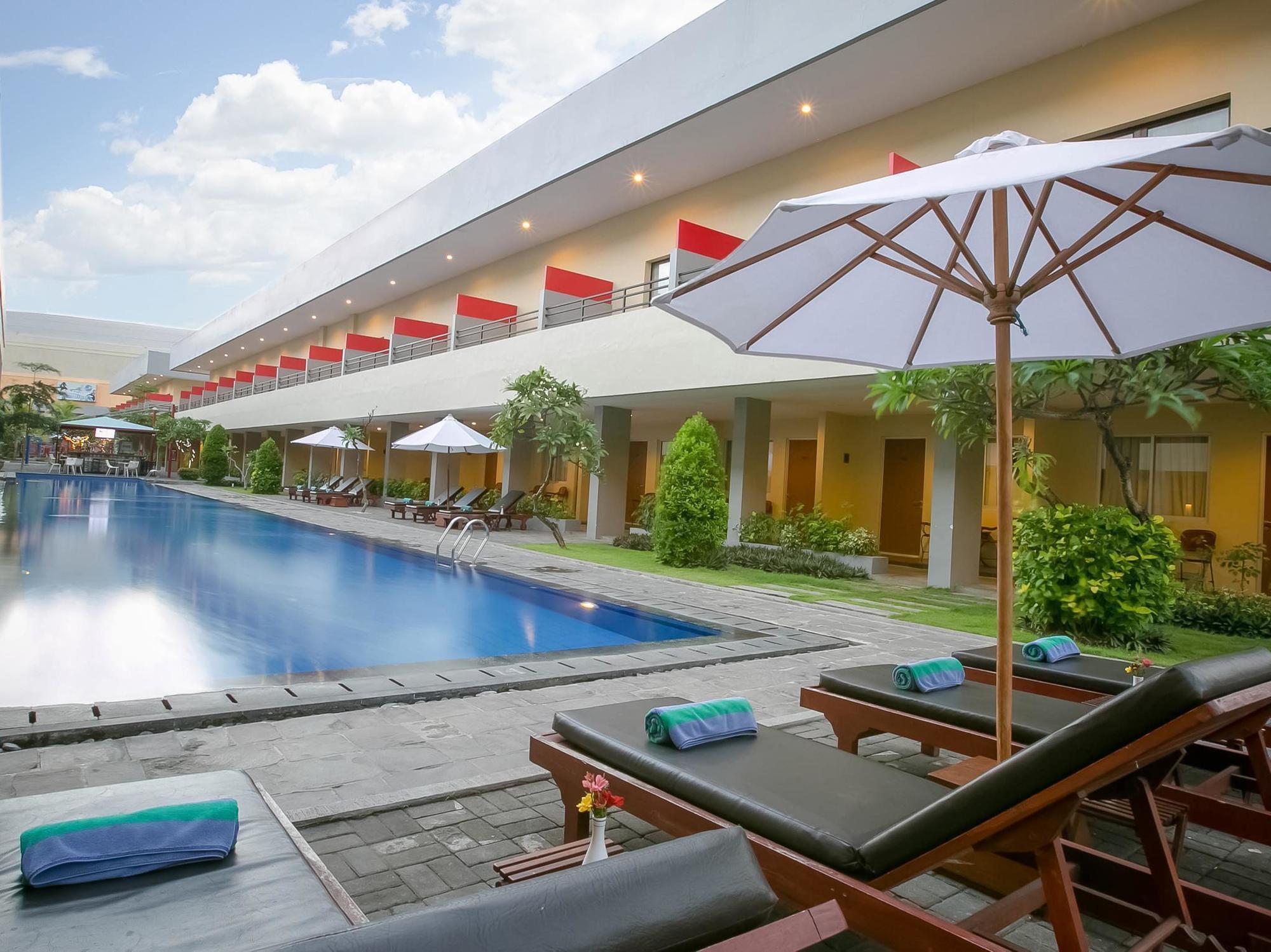 Kuta Station Hotel And Spa Бали Экстерьер фото